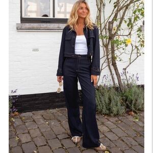 Women's Dark Blue Jeans